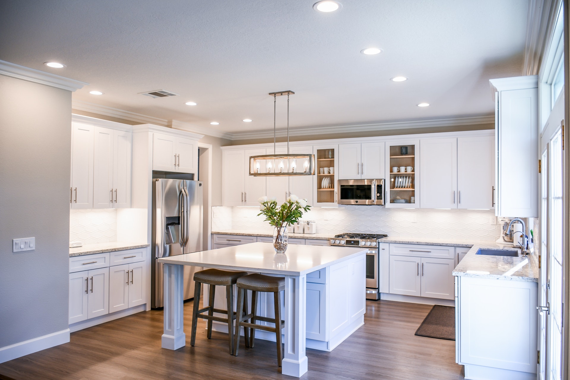 image for 10 Things First-Time Custom Home Buyers Wish They&rsquo;d Known